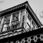 Widows Walk Whispers on the Canal Ghost Tours ๐ถ